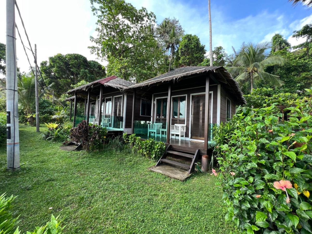 Вілла 1511 Coconut Grove Kampong Juara Екстер'єр фото
