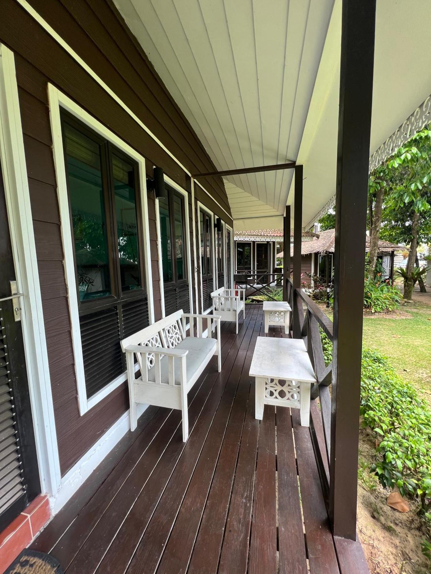 Вілла 1511 Coconut Grove Kampong Juara Екстер'єр фото