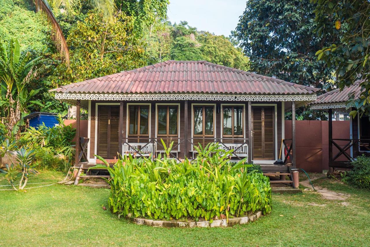 Вілла 1511 Coconut Grove Kampong Juara Екстер'єр фото